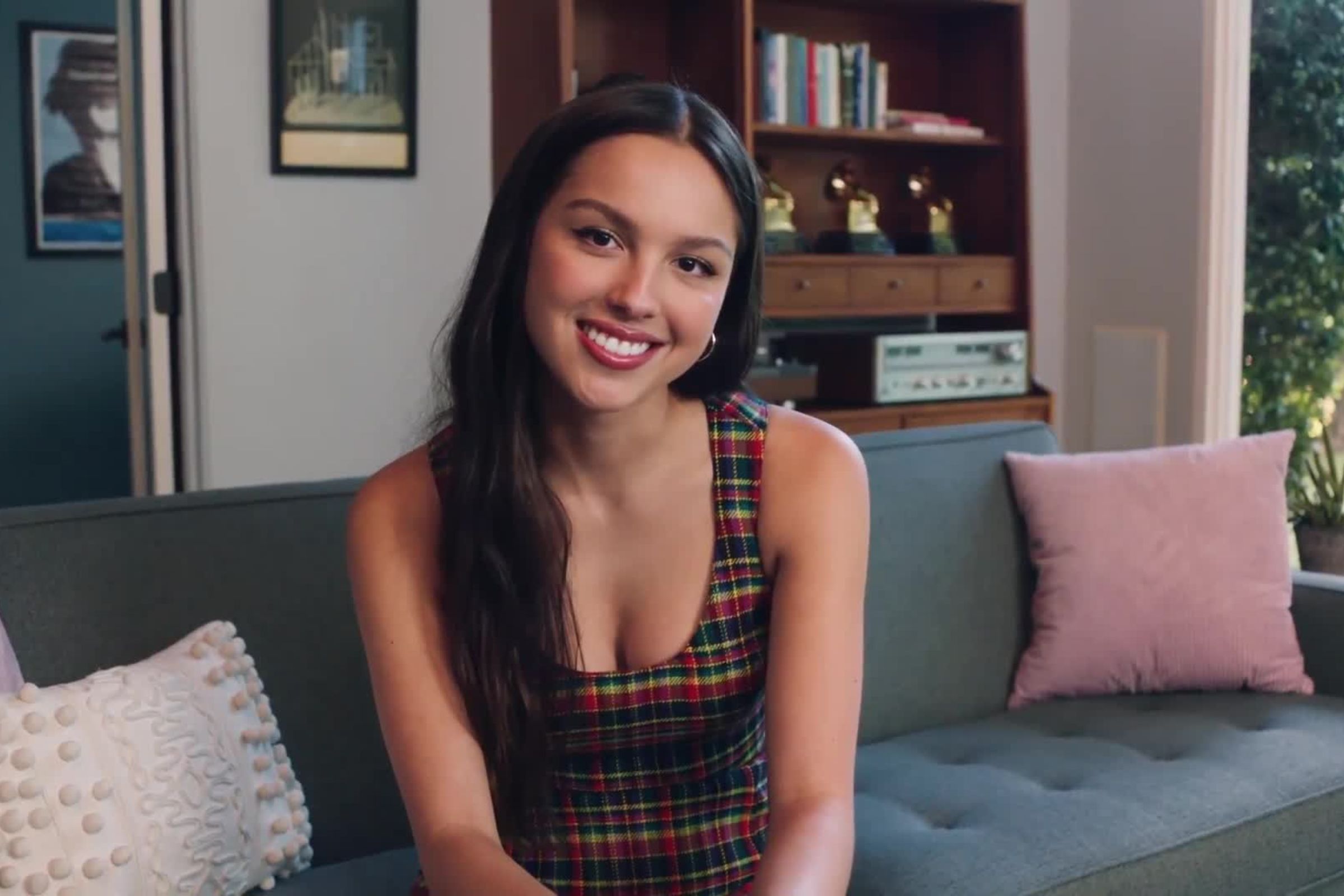 Olivia Rodrigo: A Comprehensive Biography and Career Highlights