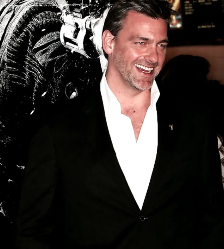 Ray Stevenson’s Early Life